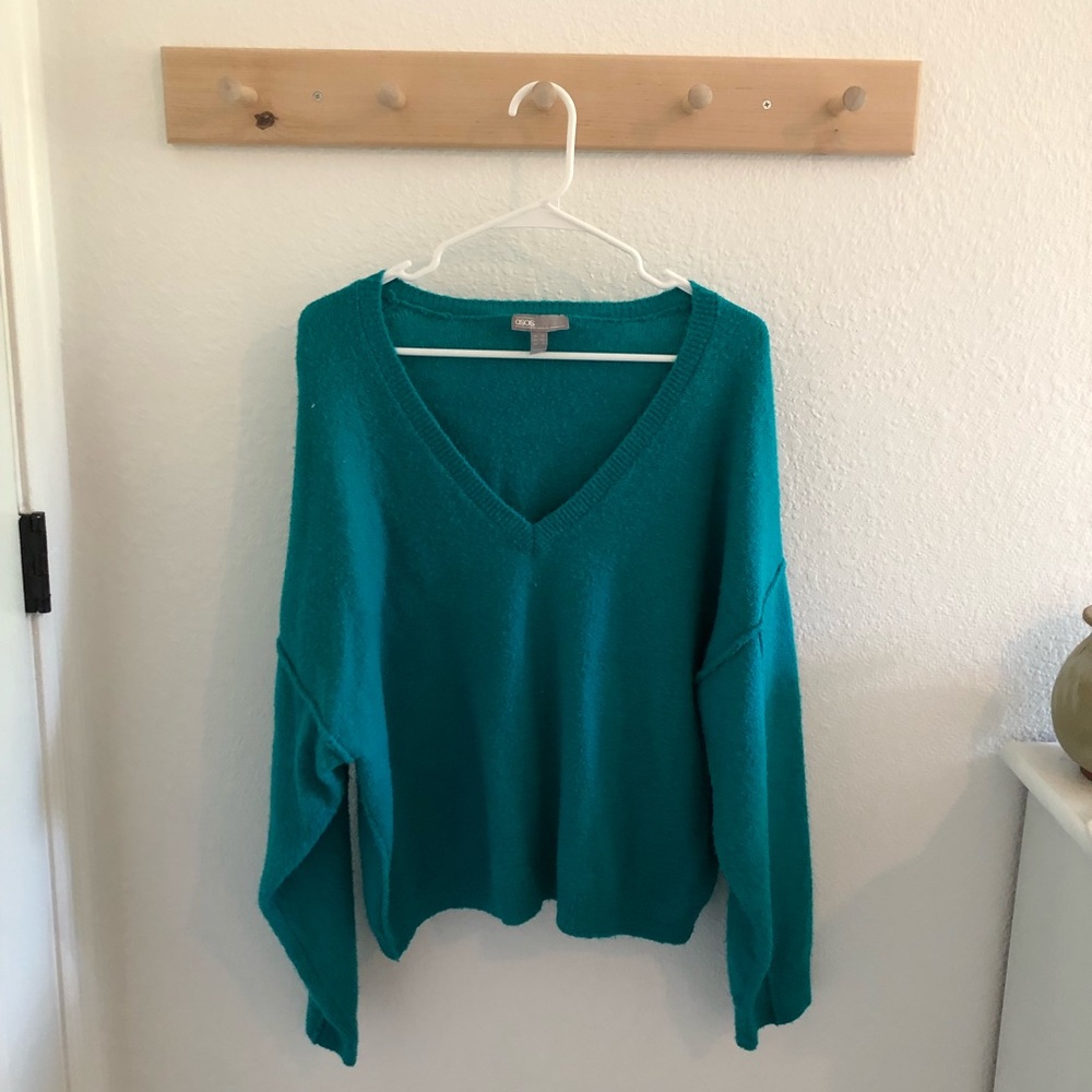 Sweater - Picture 7 of 7